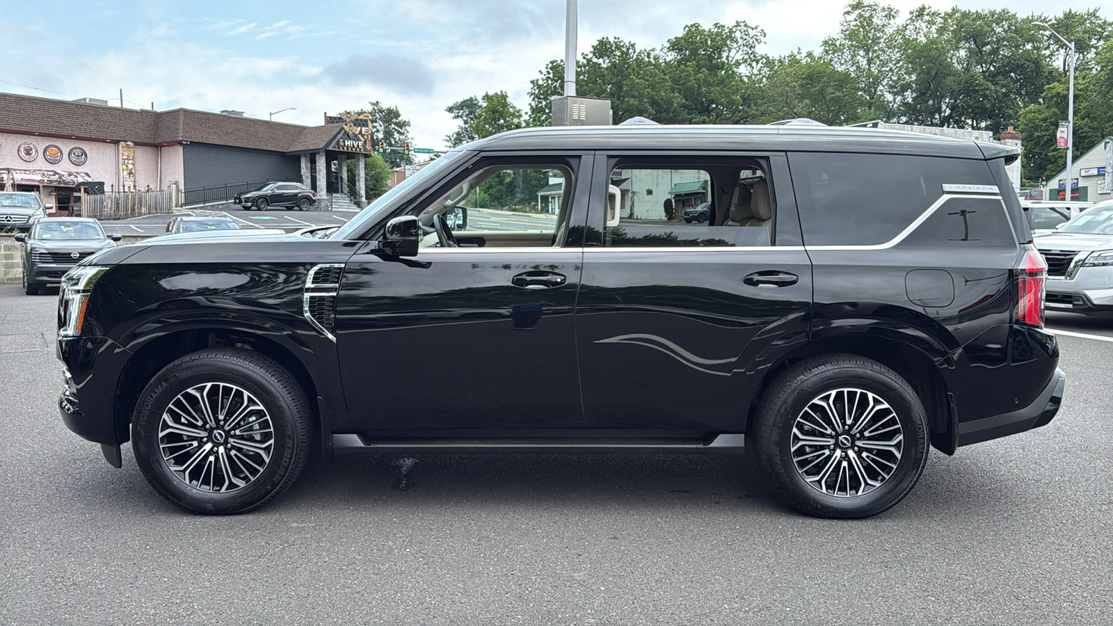 Certified 2026 Nissan Armada Platinum AWD/4WD image 4