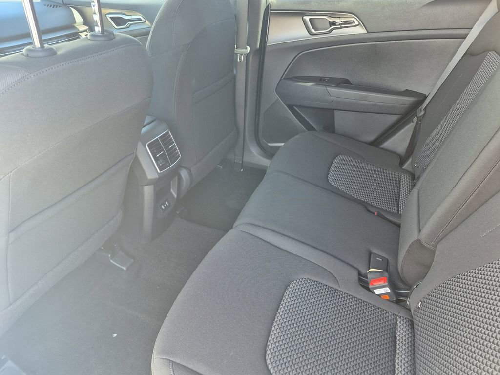 New 2026 Kia Sportage LX image 12