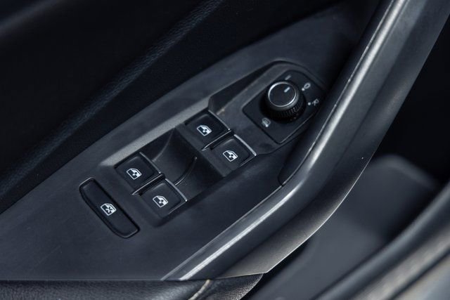 Used 2024 Volkswagen Jetta SE image 12