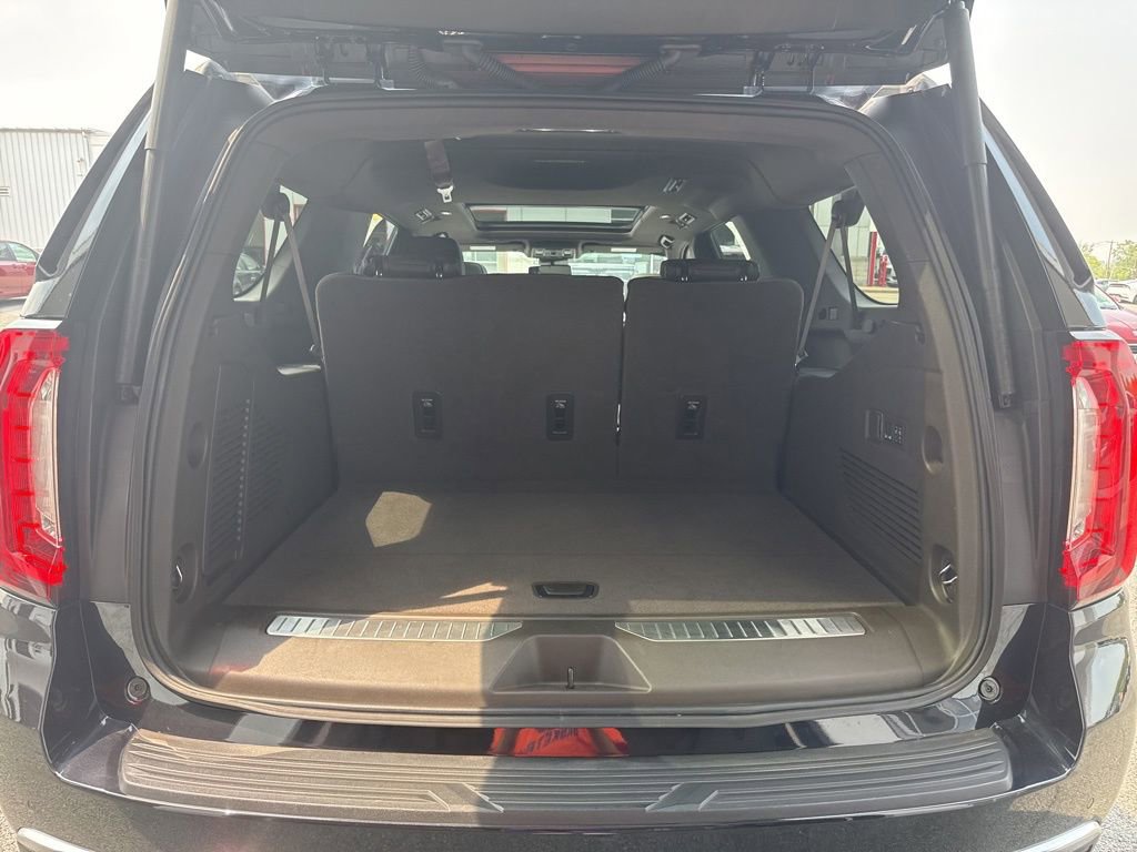 Used 2024 GMC Yukon XL Denali w/ Max Trailering Package image 18