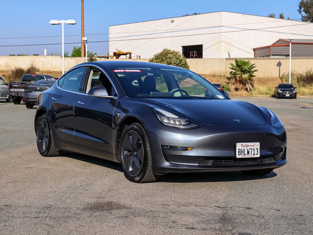 Used 2018 Tesla Model 3 Mid Range image 2