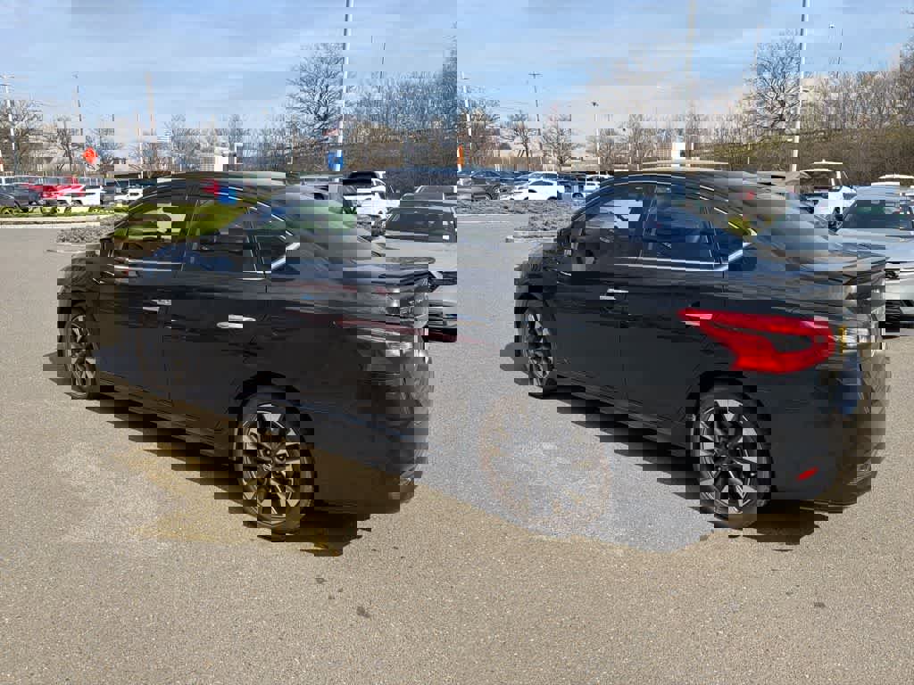 Used 2018 Nissan Sentra SR image 9