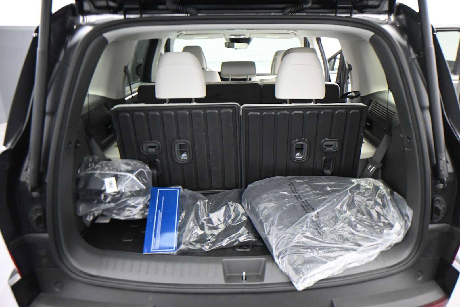 Used 2026 Hyundai Santa Fe SEL AWD/4WD image 13