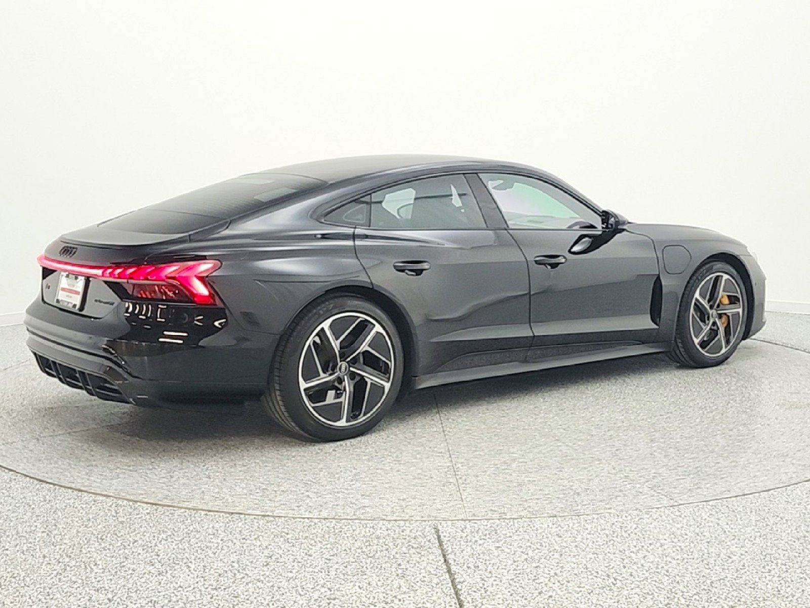 Used 2023 Audi RS e-tron GT w/ Carbon Performance Package AWD/4WD image 5
