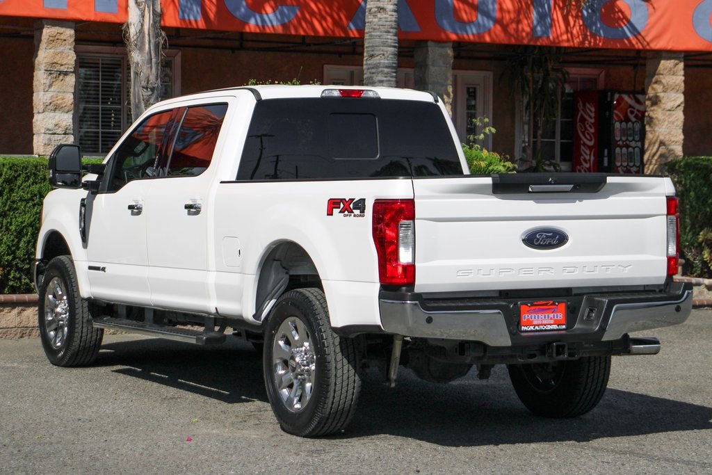 Used 2017 Ford F250 Lariat w/ Chrome Package image 6