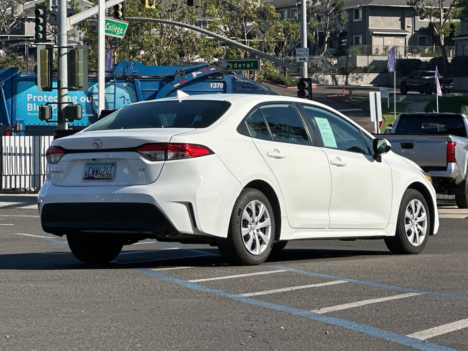 Used 2024 Toyota Corolla LE image 5