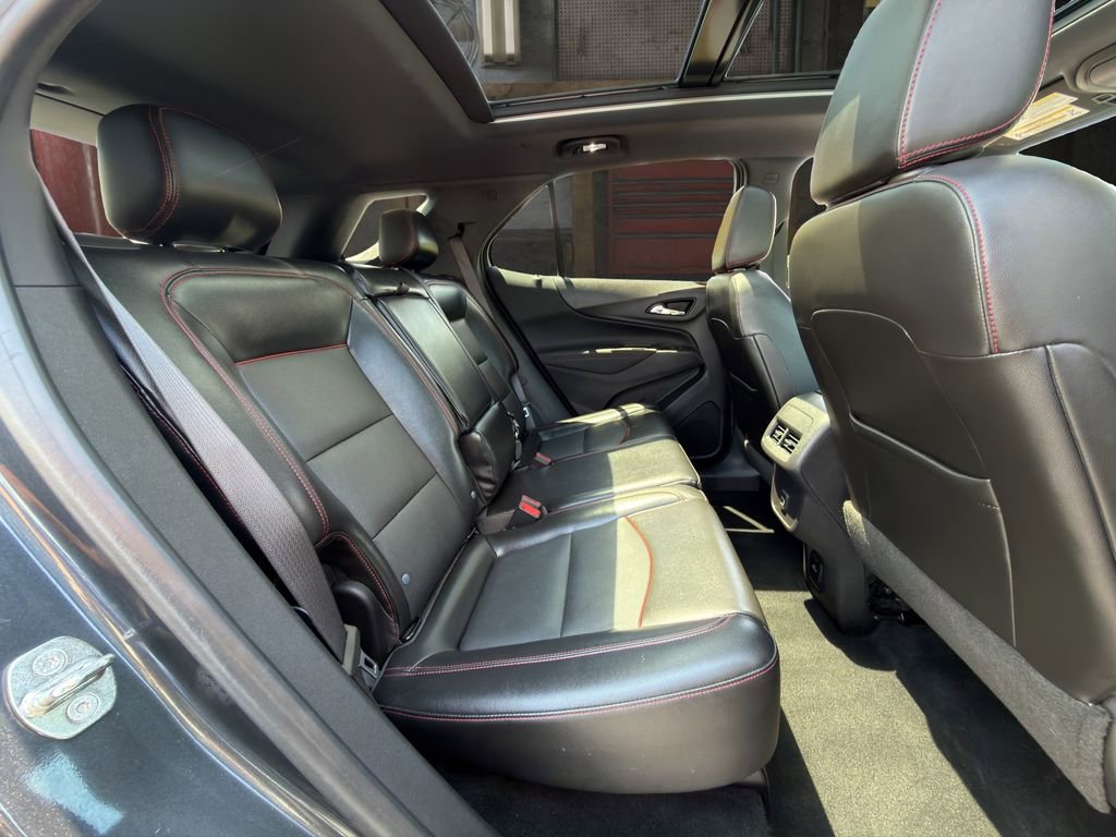 Certified 2022 Chevrolet Equinox RS w/ RS Leather Package FWD image 18