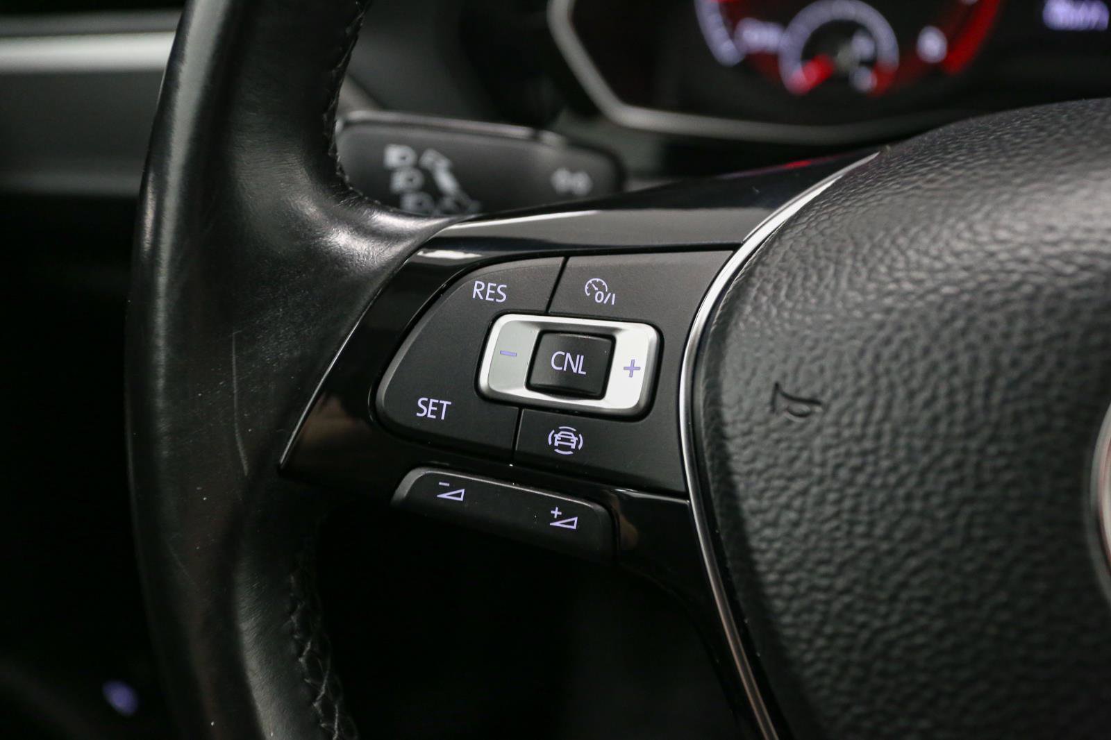 Certified 2019 Volkswagen Jetta SE image 33