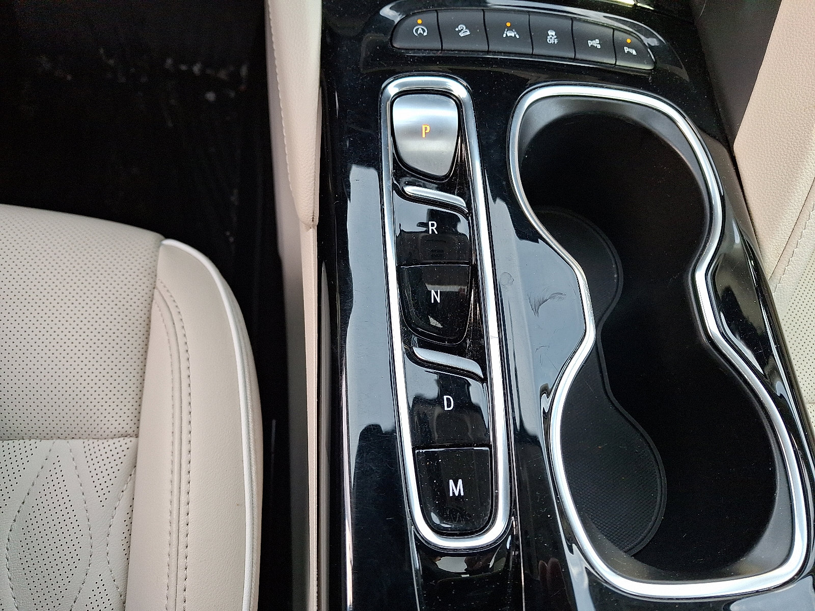 Certified 2023 Buick Envision Avenir image 16