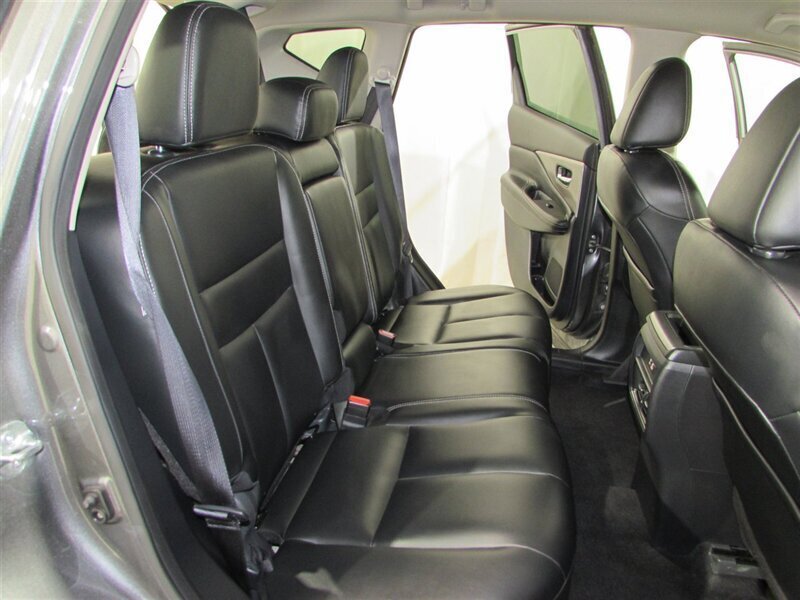 Used 2023 Nissan Murano SV image 89