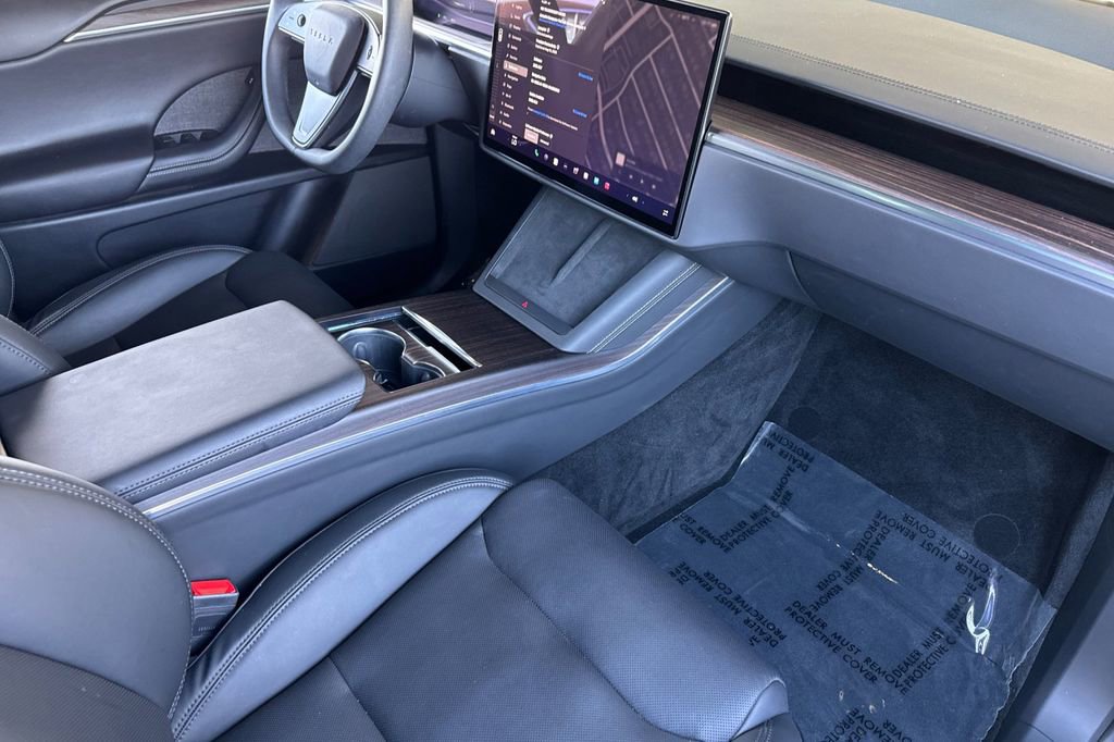 Used 2024 Tesla Model X image 14