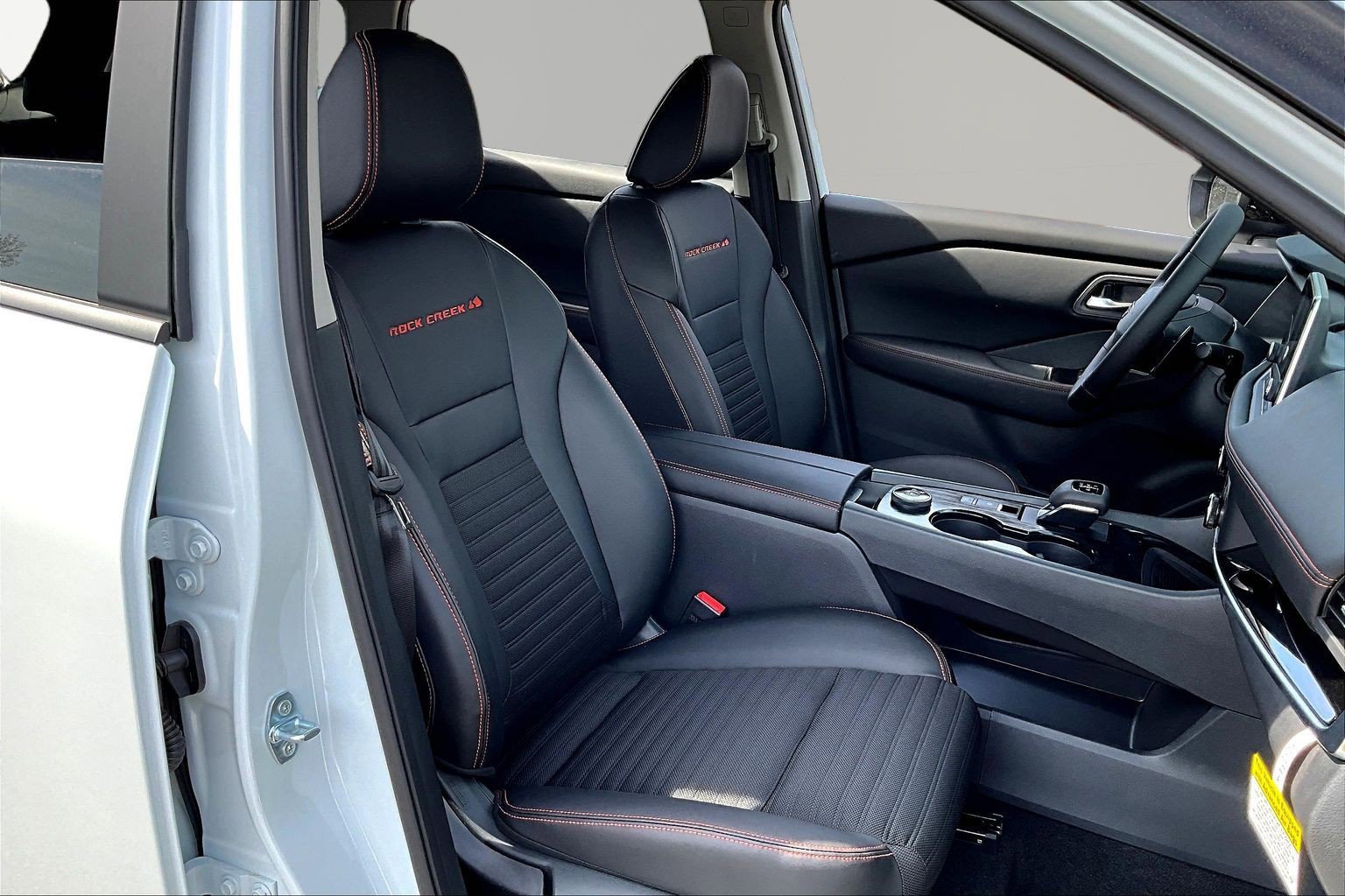 New 2026 Nissan Rogue SV AWD/4WD image 18