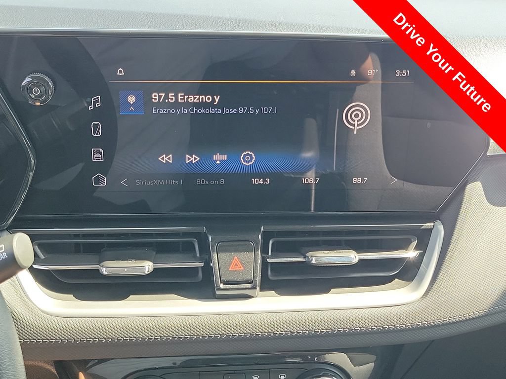 Used 2025 Chevrolet TrailBlazer LT AWD/4WD image 11
