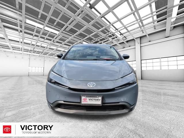 Certified 2024 Toyota Prius LE FWD image 9