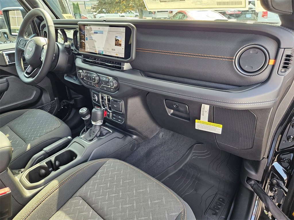 New 2025 Jeep Gladiator Mojave image 35