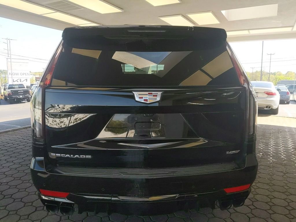 Used 2023 Cadillac Escalade ESV V AWD/4WD image 7