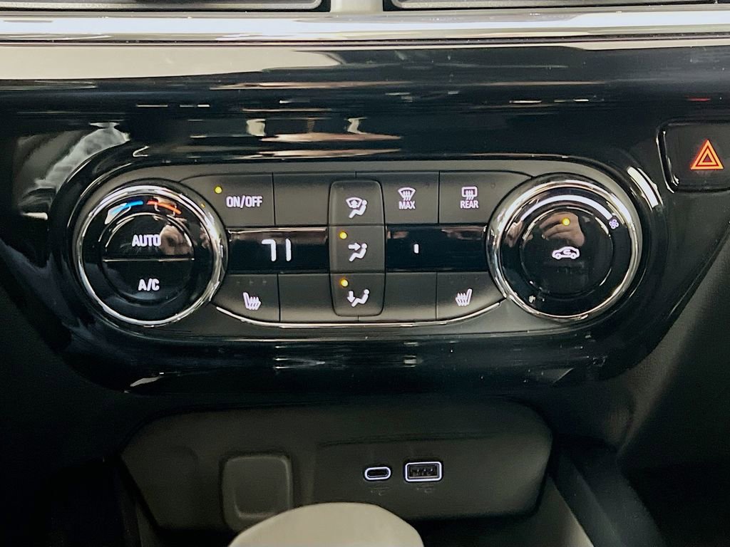 New 2026 Chevrolet Trax RS image 15