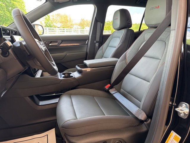 New 2026 GMC Terrain AT4 w/ Convenience Package III image 4