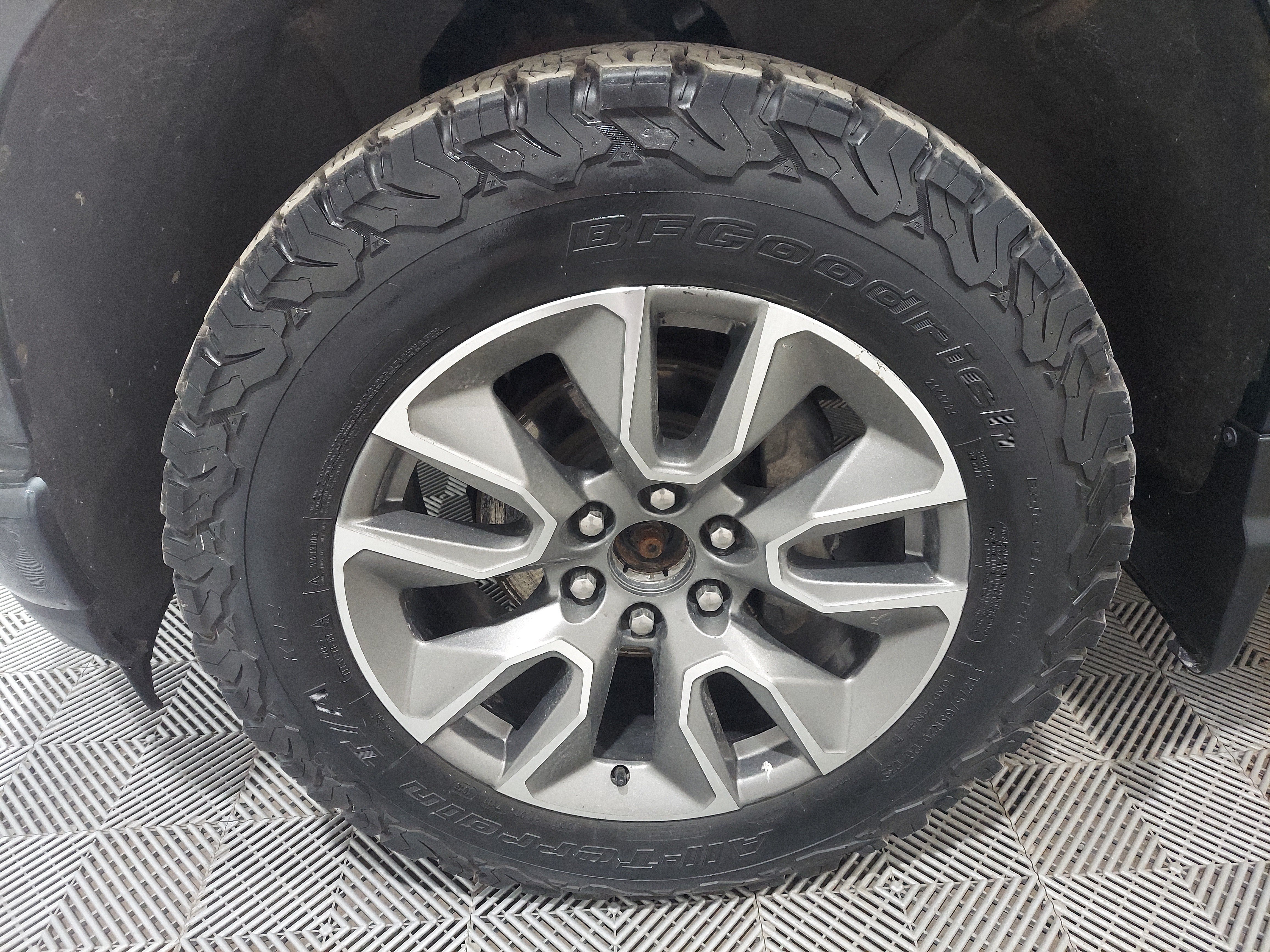 Used 2022 Chevrolet Silverado 1500 RST w/ Safety Package AWD/4WD image 5