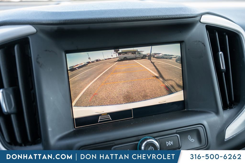 Used 2024 GMC Terrain SLE image 19