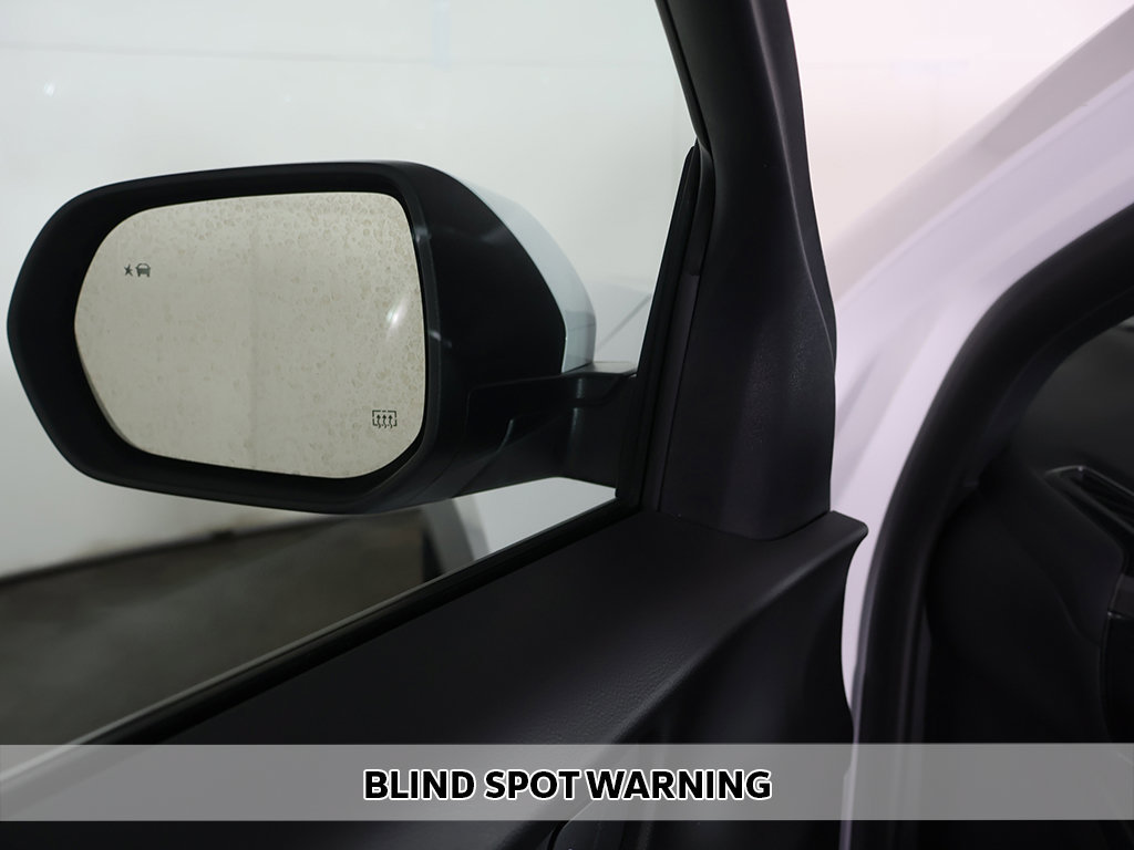 Used 2026 Chevrolet Equinox LT FWD image 5