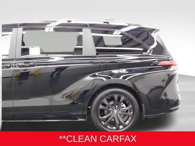 Used 2025 Toyota Sienna XSE image 17