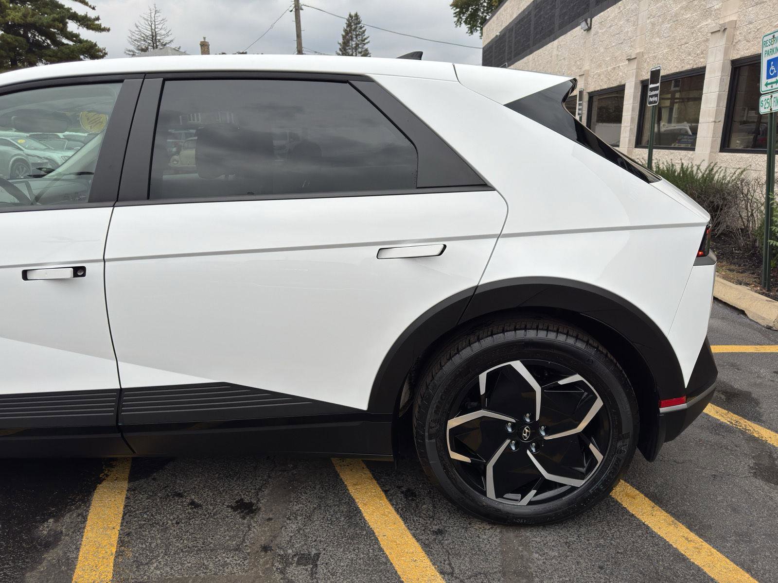 Used 2023 Hyundai Ioniq 5 SEL image 22