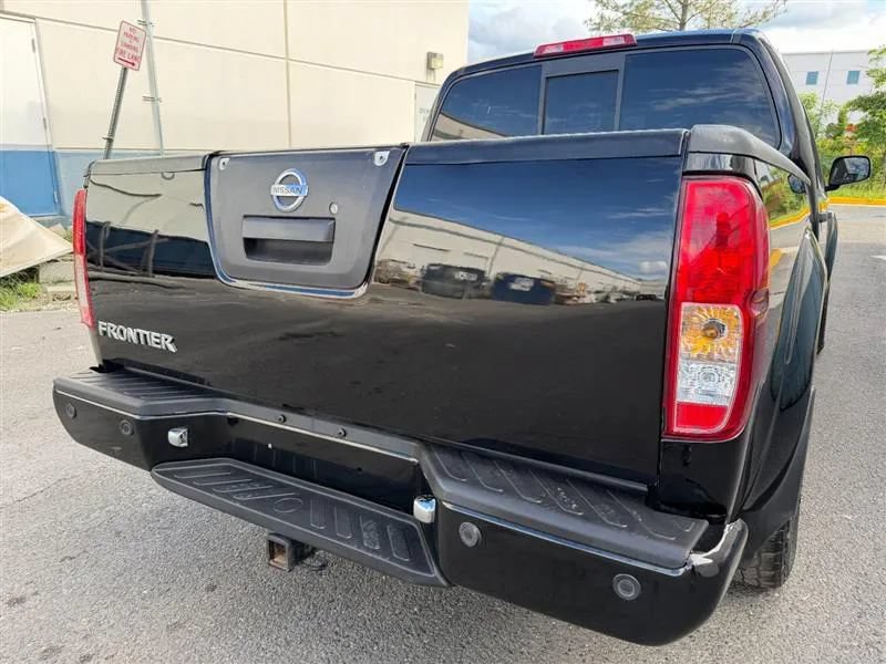 Used 2018 Nissan Frontier PRO-4X AWD/4WD image 19