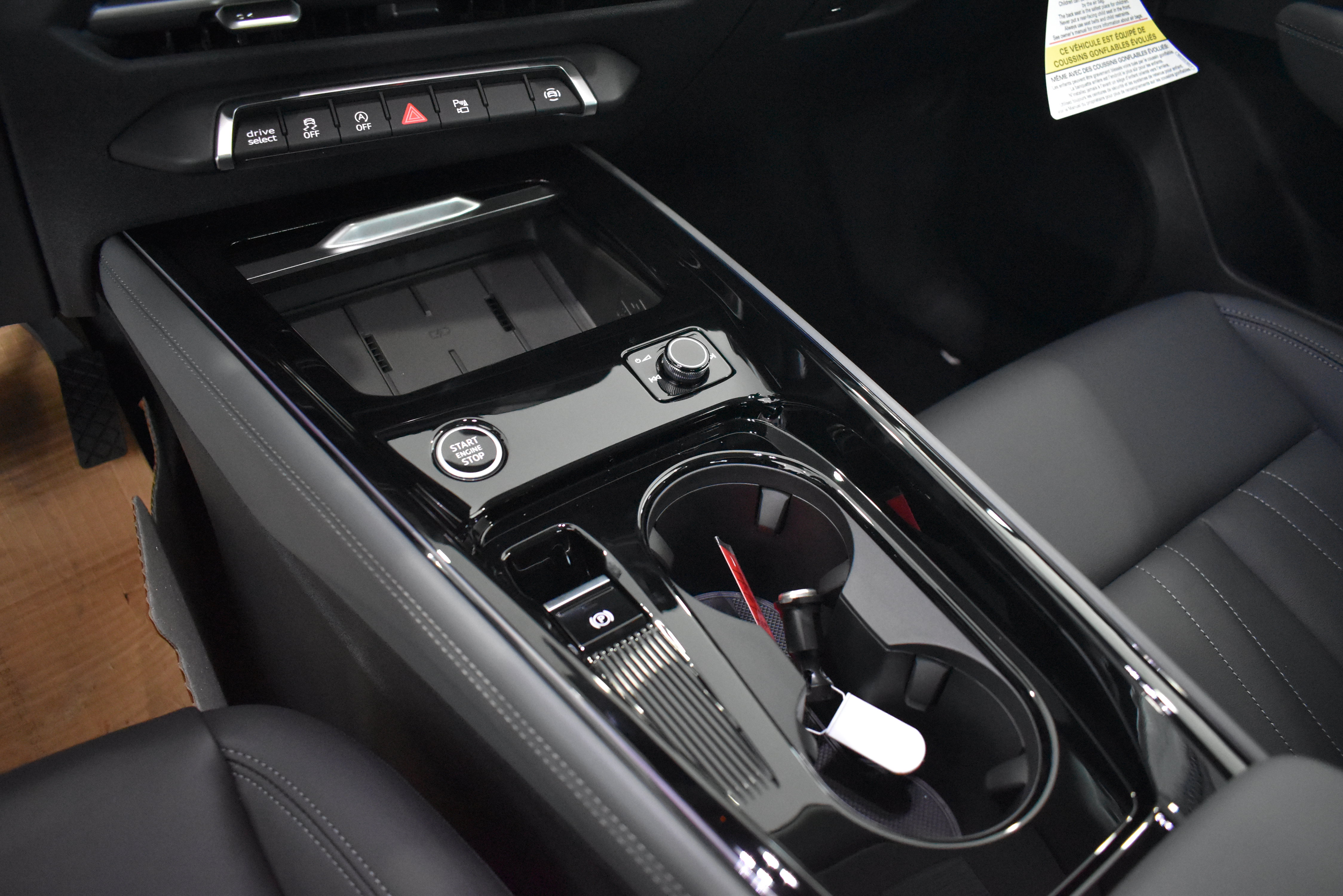 New 2026 Audi Q3 quattro 2.0T AWD/4WD image 14