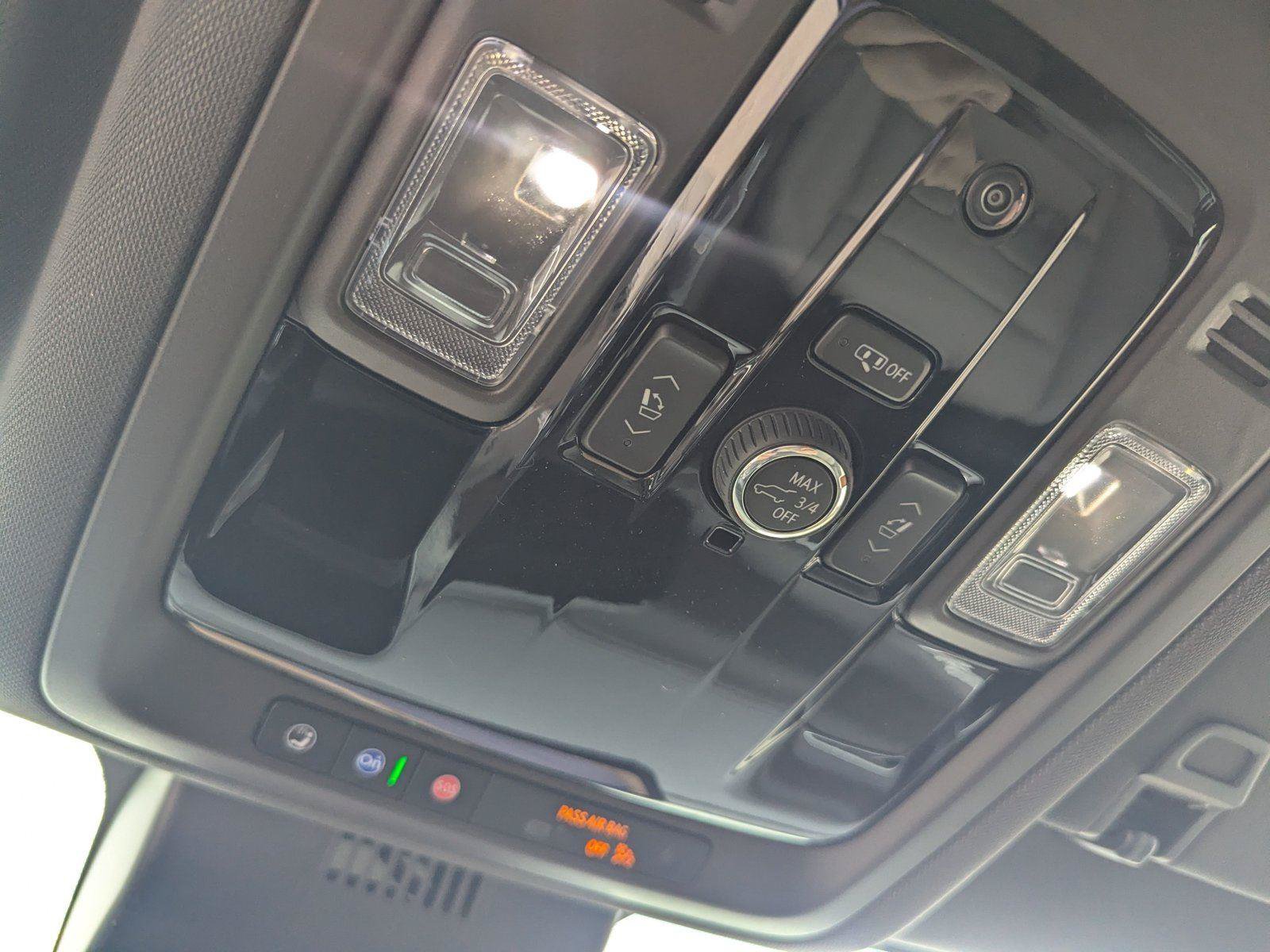 New 2026 Chevrolet Suburban LT w/ Comfort Package RWD image 24
