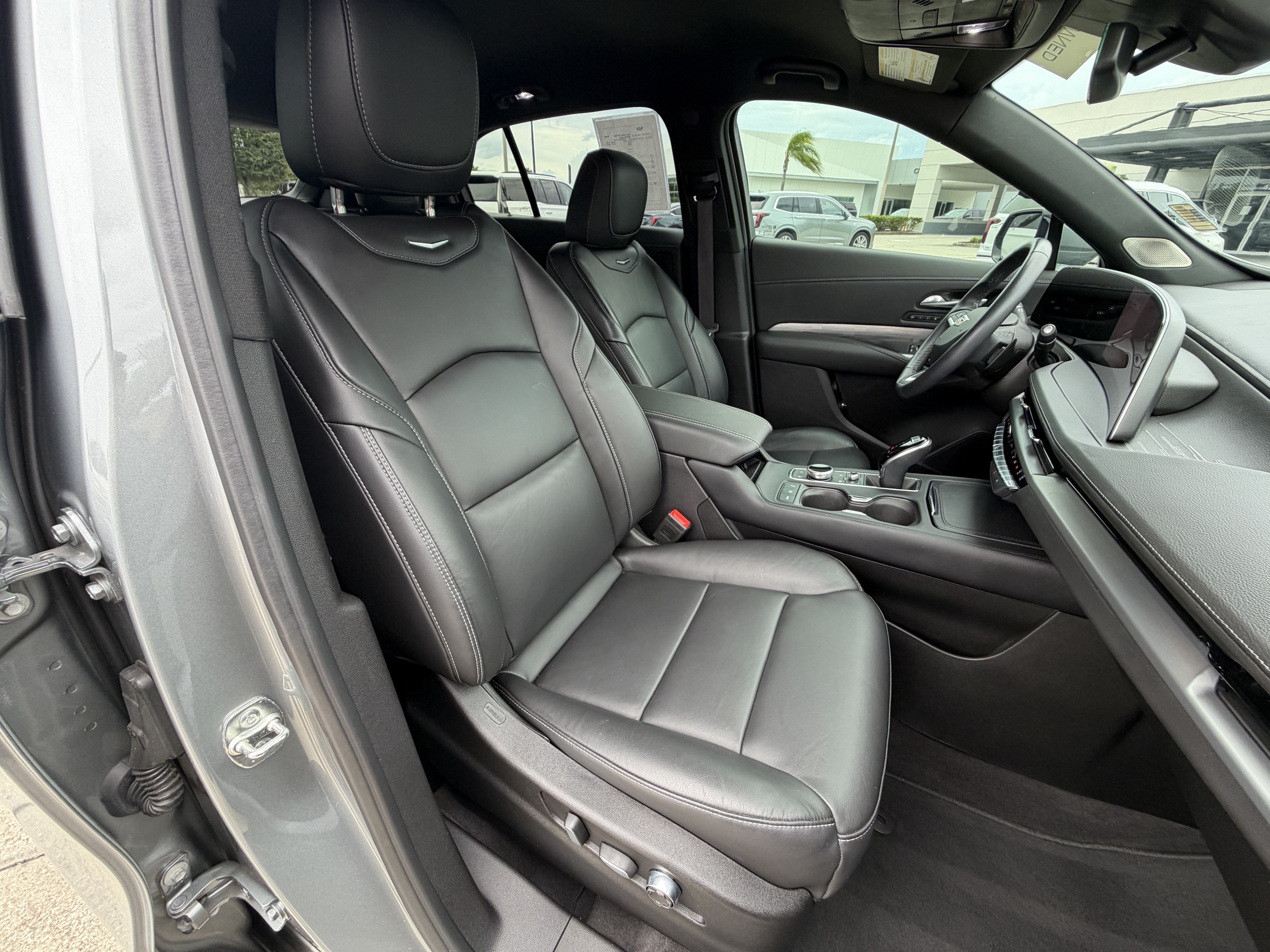 Certified 2024 Cadillac XT4 Premium Luxury FWD image 19