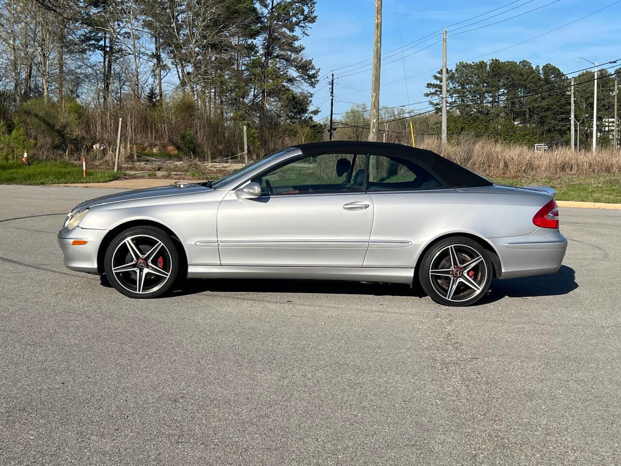 Used 2005 Mercedes-Benz CLK 320 Cabriolet image 2