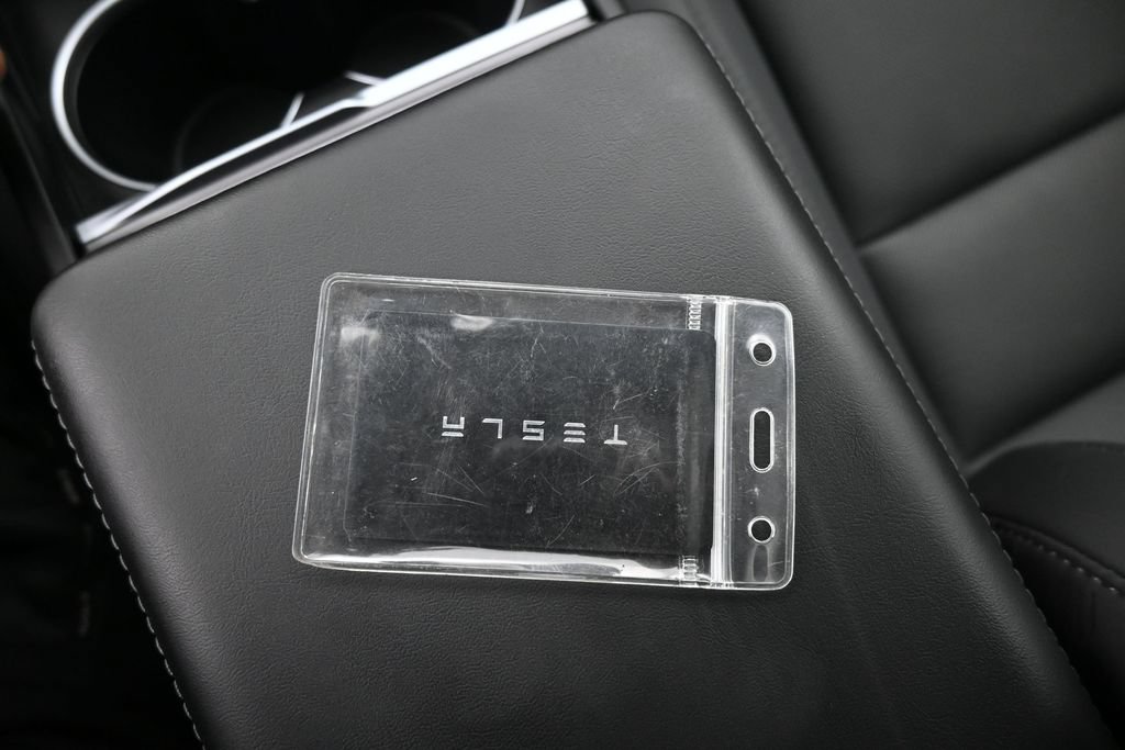 Used 2026 Tesla Model Y AWD image 18