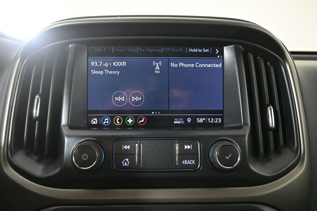 Used 2022 Chevrolet Colorado Z71 w/ Trail Boss Package AWD/4WD image 27