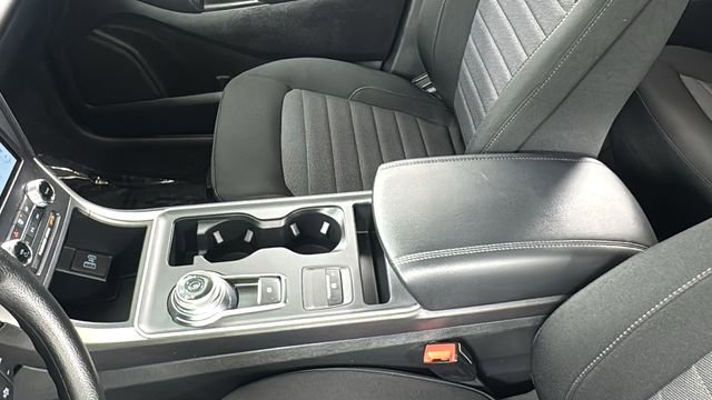 Used 2024 Ford Edge SE image 35