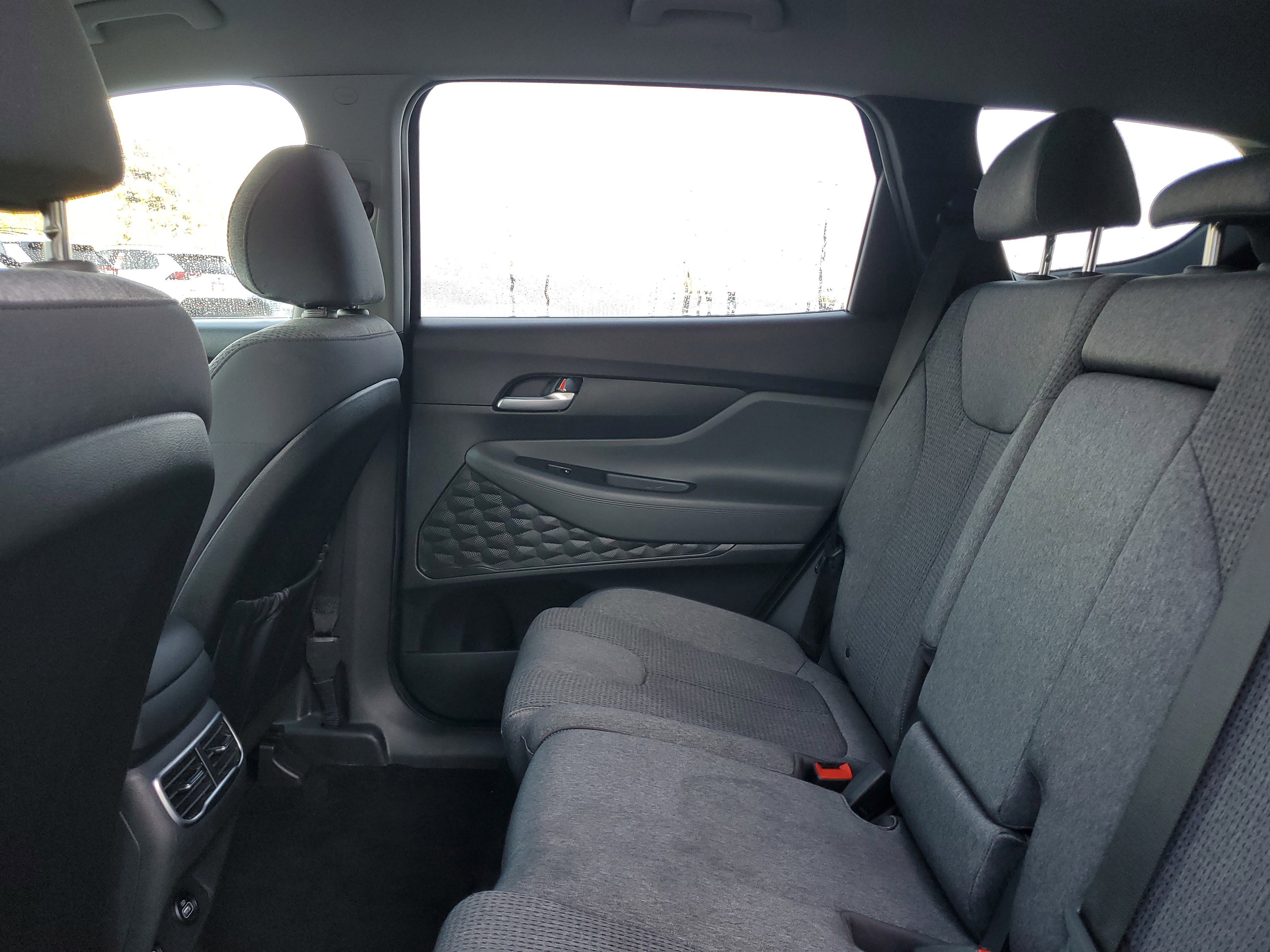 Used 2023 Hyundai Santa Fe SEL image 11