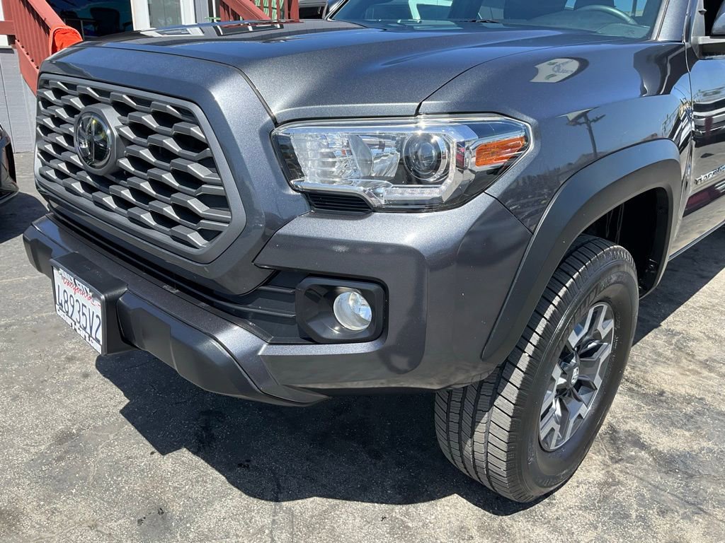 Used 2020 Toyota Tacoma TRD Off-Road w/ Technology Package AWD/4WD image 92