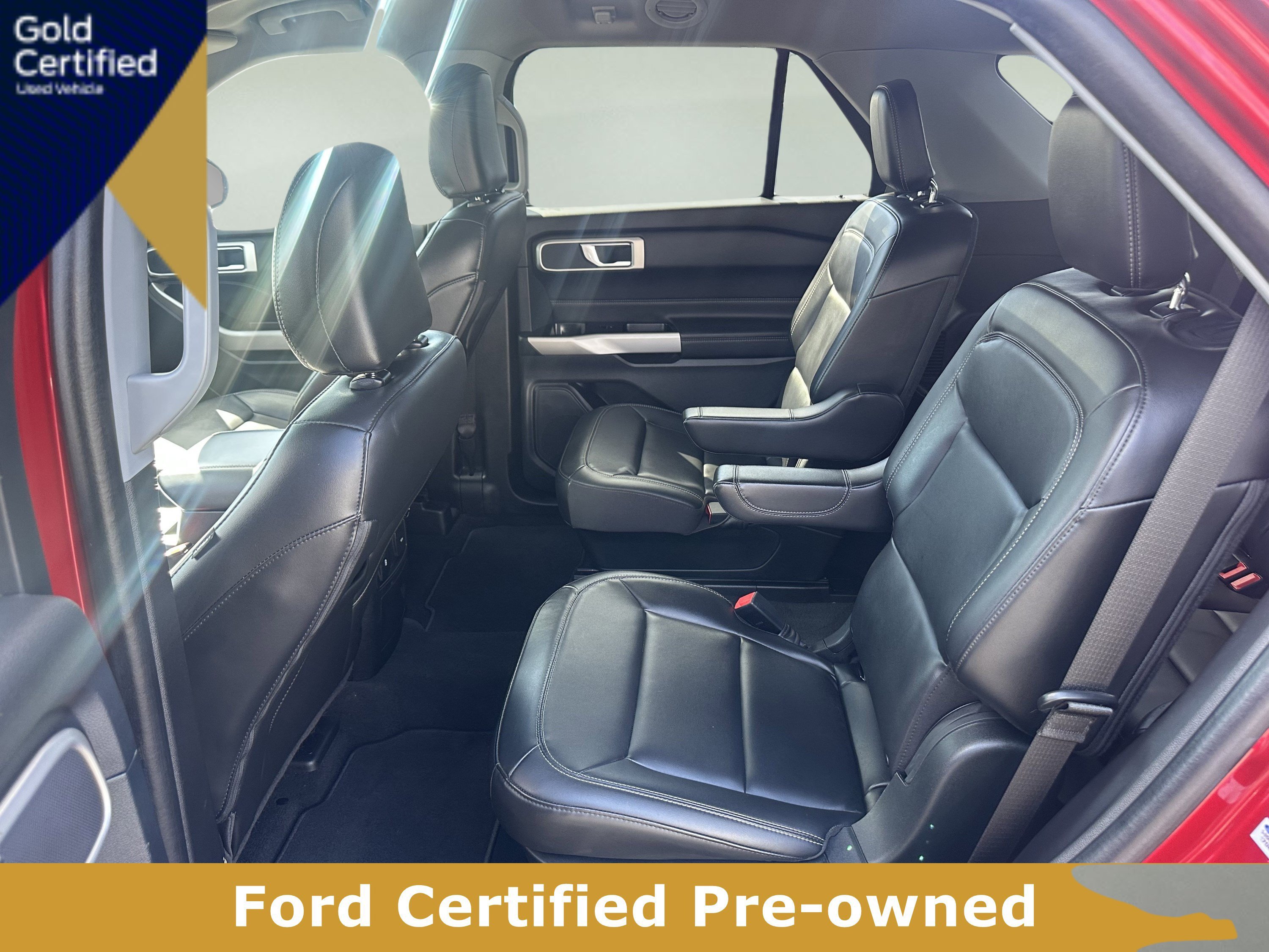 Certified 2023 Ford Explorer XLT w/ Equipment Group 202A AWD/4WD image 10