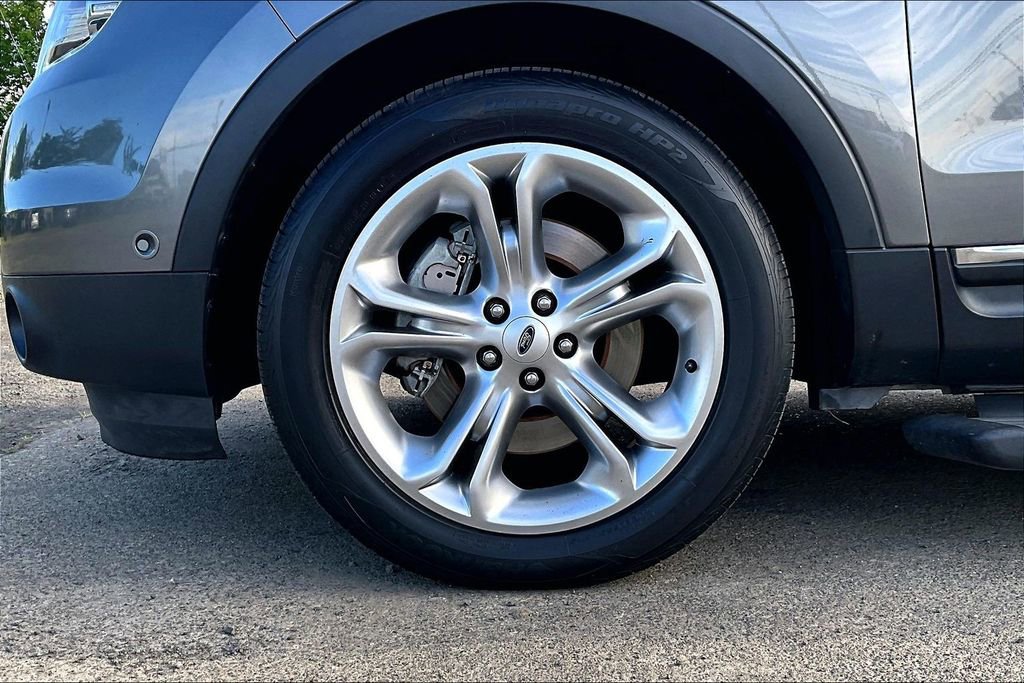 Used 2014 Ford Explorer Limited w/ Equipment Group 302A image 12