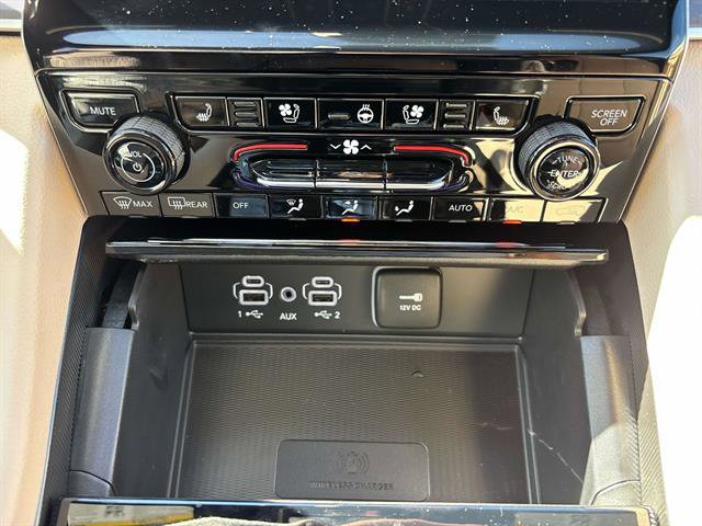 New 2025 Jeep Grand Cherokee Limited image 13