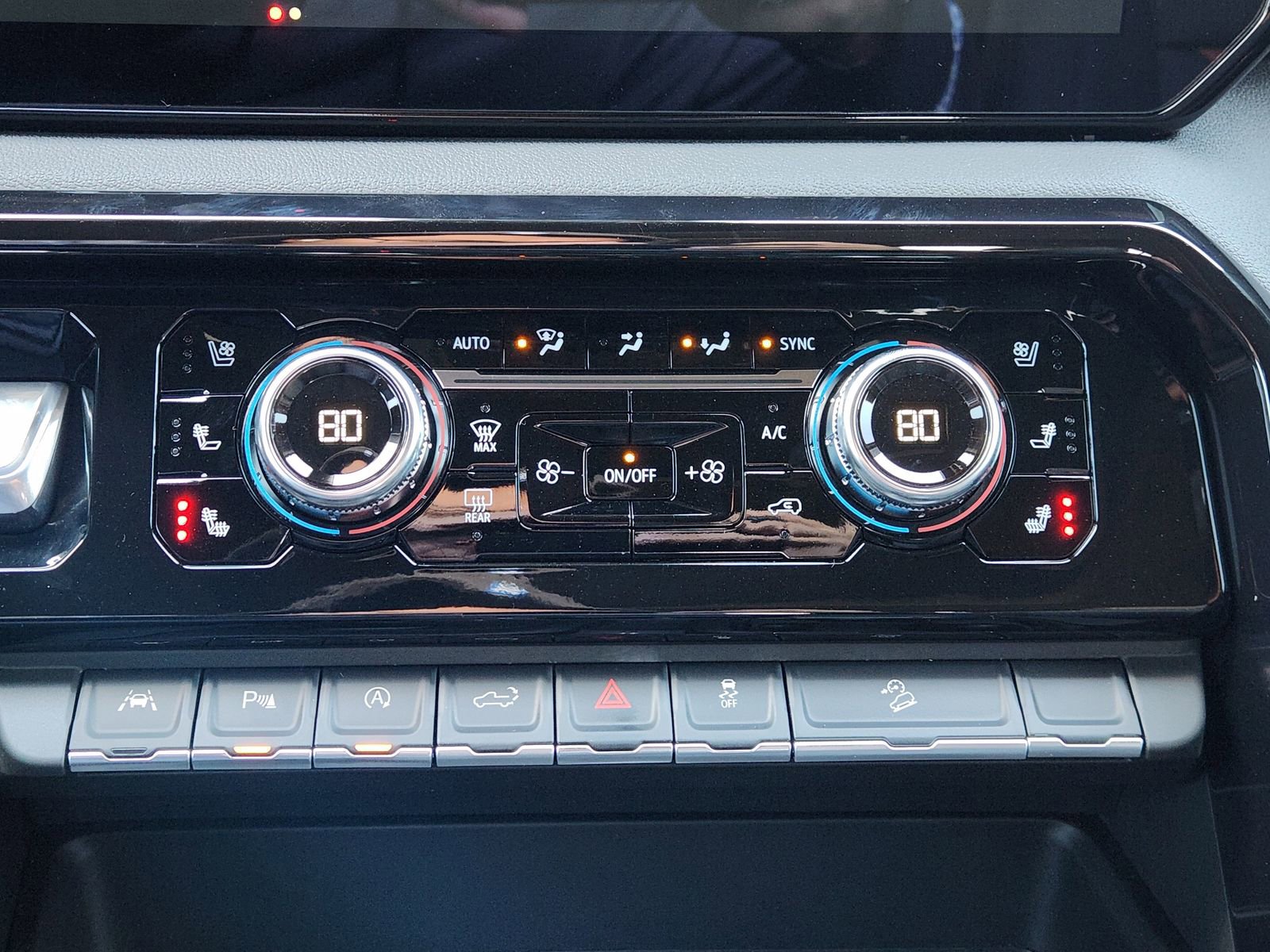 New 2026 GMC Sierra 1500 AT4 w/ AT4 Premium Package image 22