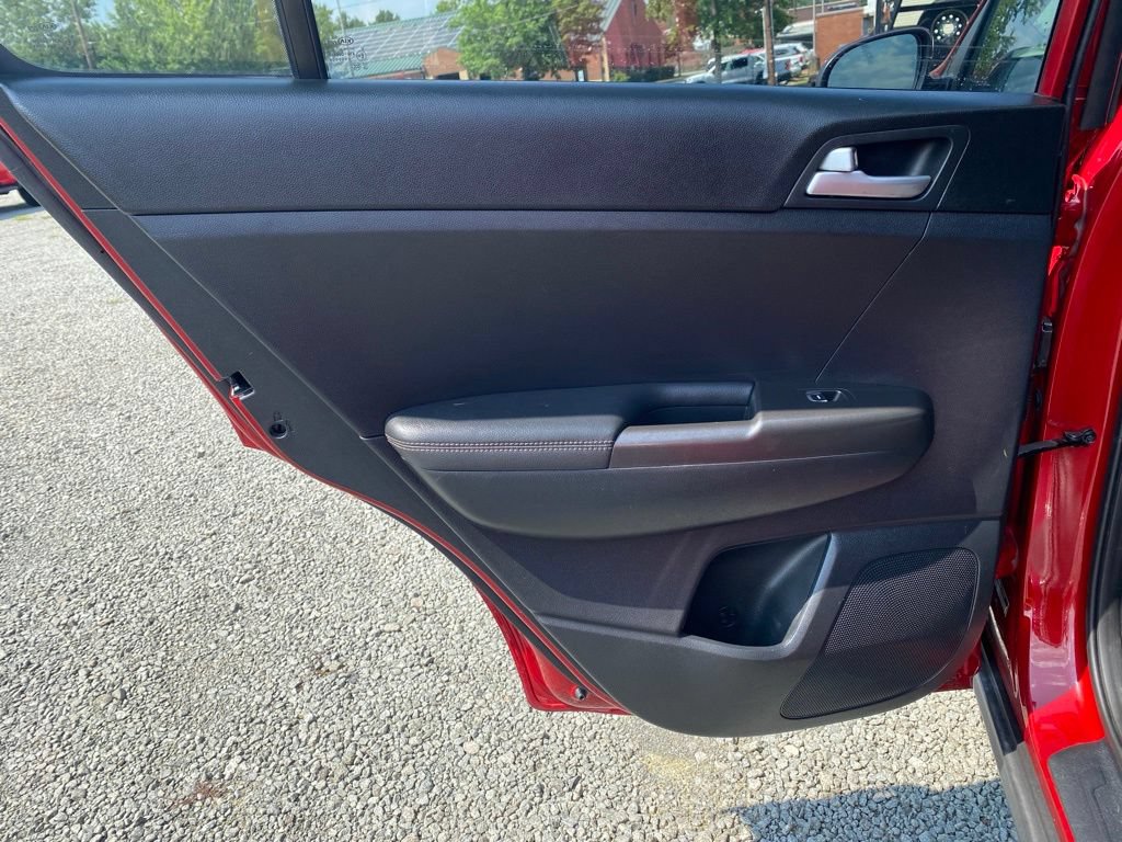 Used 2022 Kia Sportage LX FWD image 16