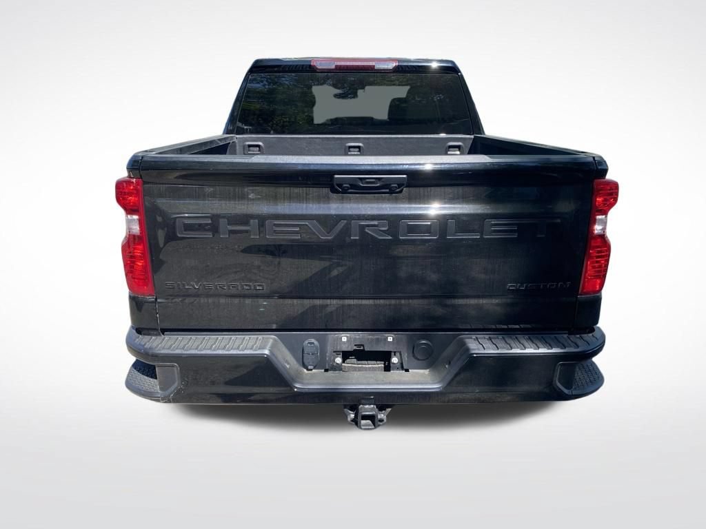 Used 2023 Chevrolet Silverado 1500 Custom Trail Boss w/ LPO, Dark Essentials Package AWD/4WD image 6
