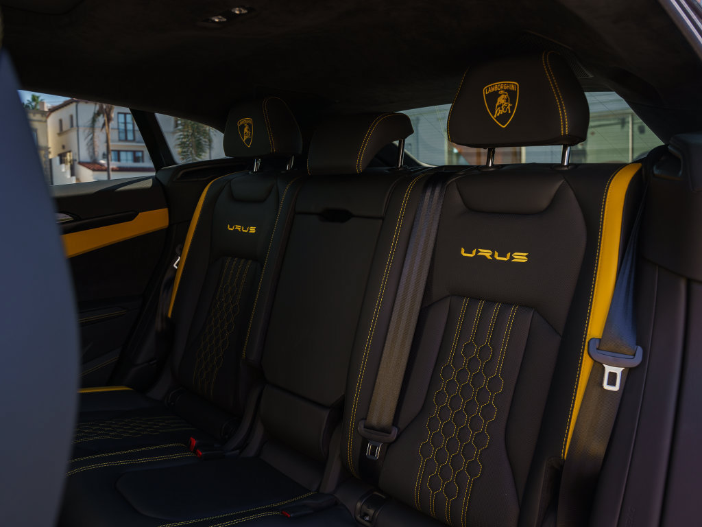 Used 2024 Lamborghini Urus S AWD/4WD image 6