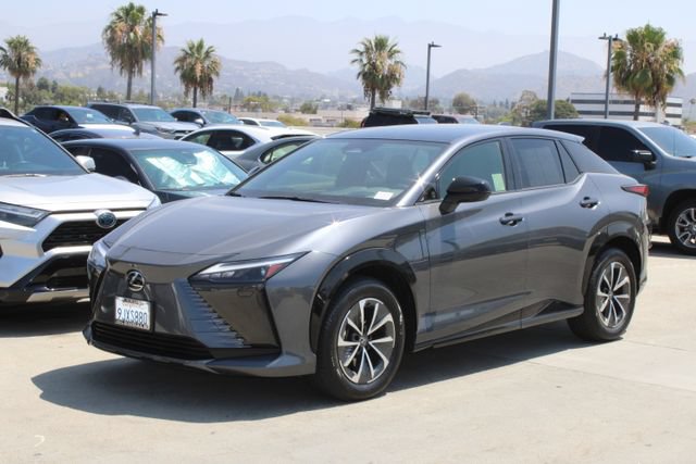 Certified 2023 Lexus RZ 450e Premium w/ Technology Package AWD/4WD image 3