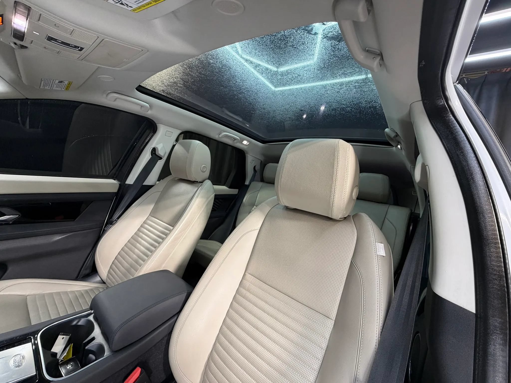 Used 2021 Land Rover Discovery Sport S AWD/4WD image 15