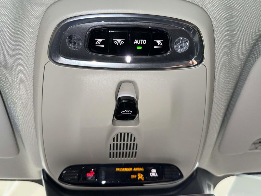 Used 2019 Volvo S60 T6 Inscription image 25