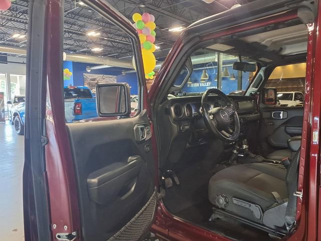 Used 2022 Jeep Gladiator Sport AWD/4WD image 16