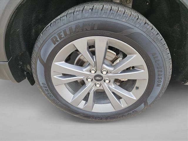 Used 2021 Ford Explorer XLT w/ Equipment Group 202A image 10