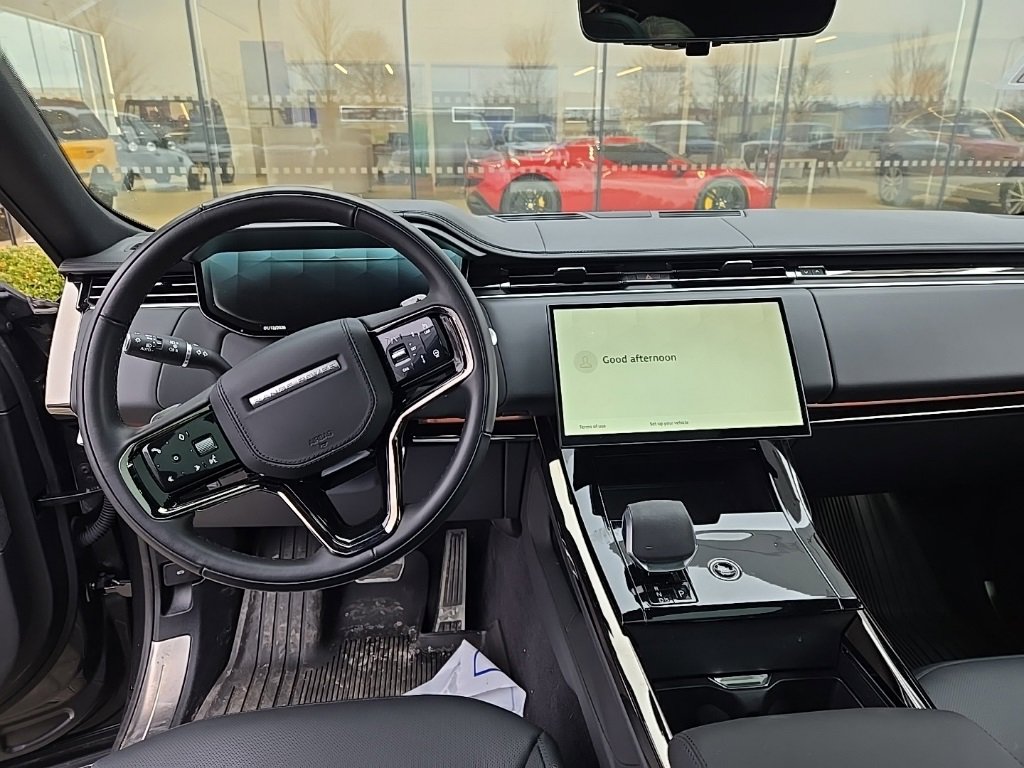 Used 2025 Land Rover Range Rover Sport Dynamic SE image 14